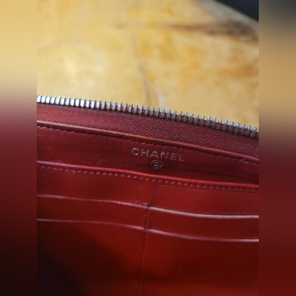 Chanel Large Lambskin Wallet /Clutch - Picture 4 of 4